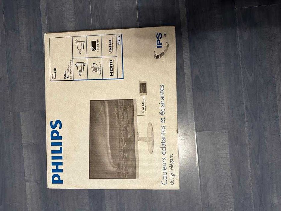 23 инчов монитор Филипс (237E7)