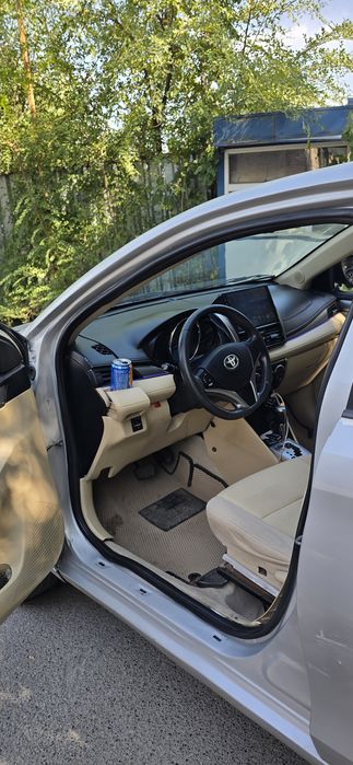 Продам Toyota Yaris