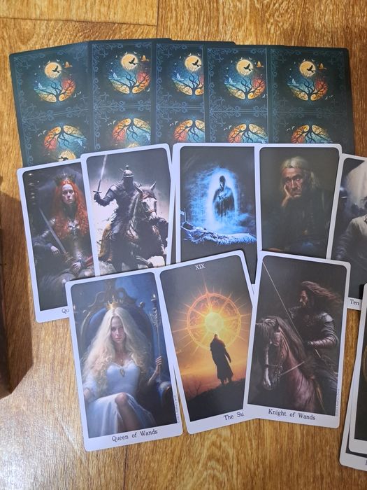 Продаю новую колоду.таро