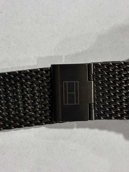 Часовник Tomy Hilfiger