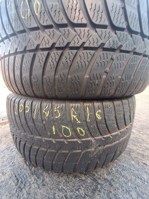 2 anvelope iarna 205/45R16  Kumho Montaj Gratuit