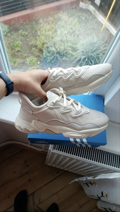 Adidas “Ozweego”