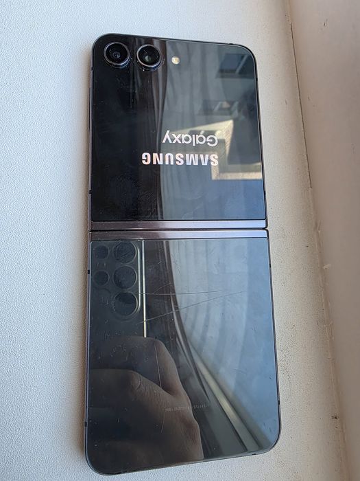 Samsung z flip 5