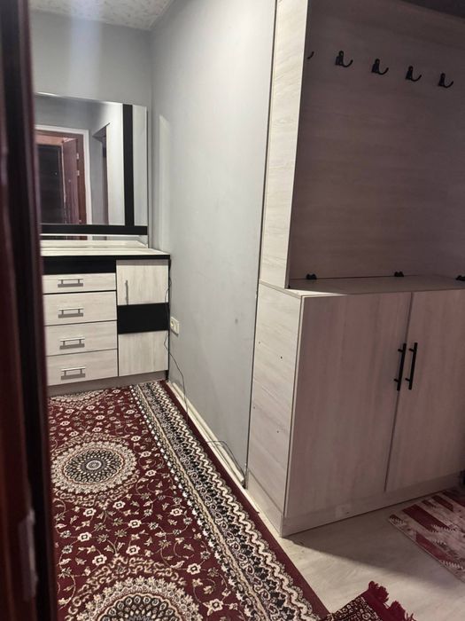 Сдаётся семейным 2 комнатная 2 этаж Согдиана