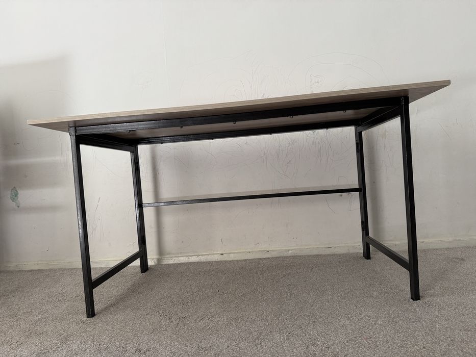 Йигиладиган стол парта сотилади