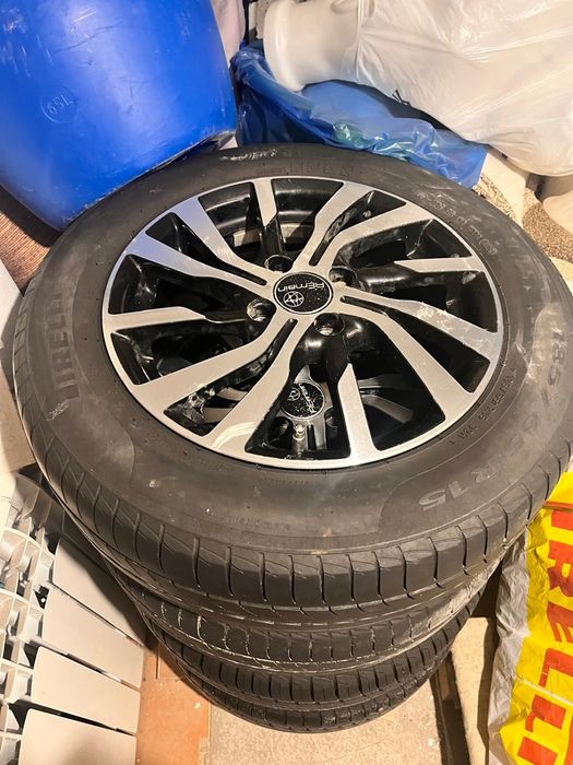 Продам летние колеса с дисками
