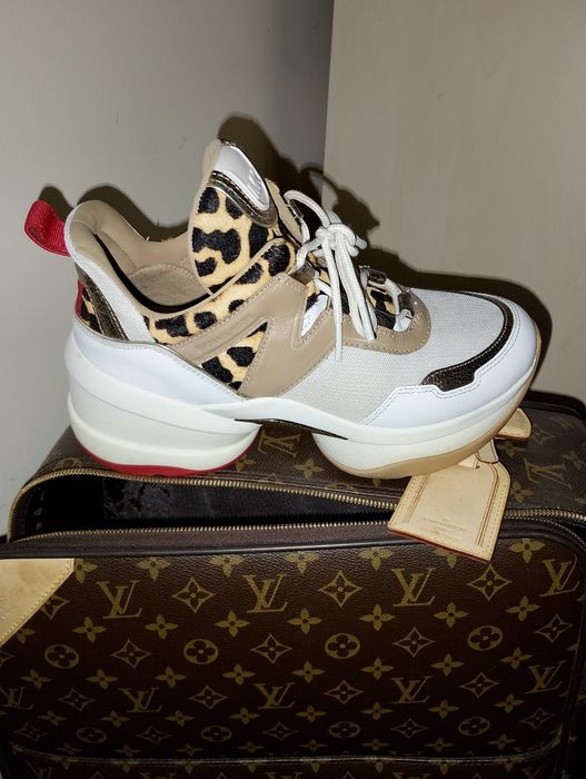 Adidași MK in conditi bune