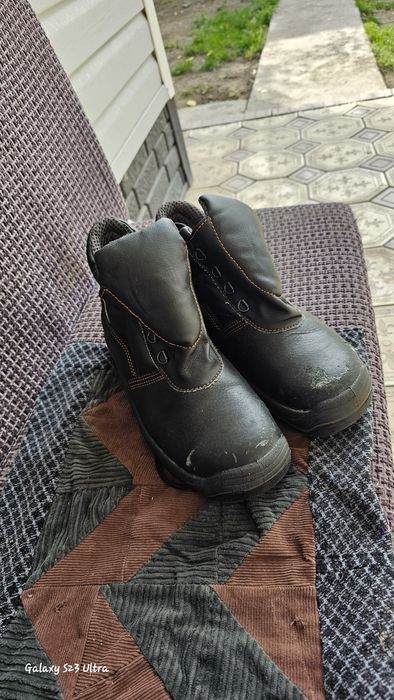 Продам берцы в отличном состоянии