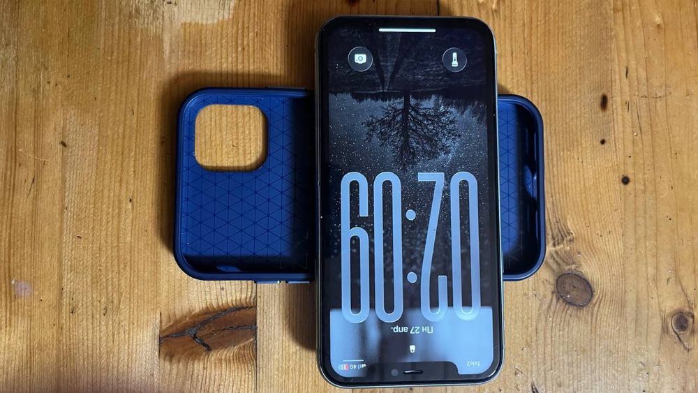 Айфон 11 в хорошем состояние