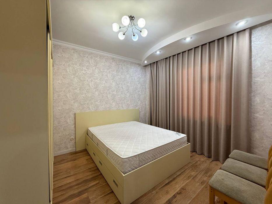 77 серия вторичка Паркентский, Генерал Петрова