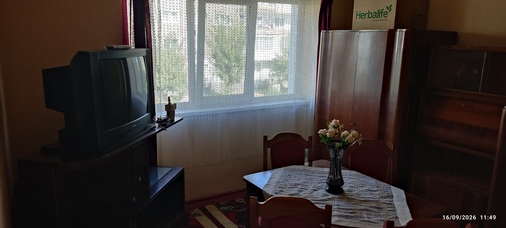 Vând apartament cu 2 camere, Petrila