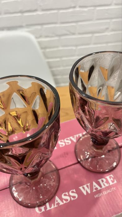 Набор бокалов и рюмки