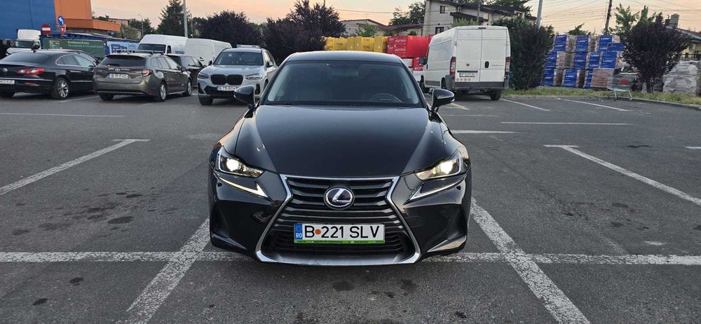 lexus is