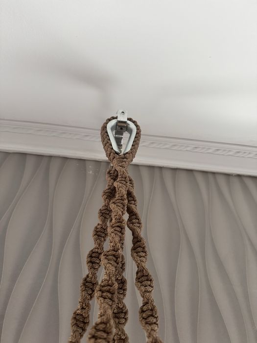 Детская качеля ручной работы