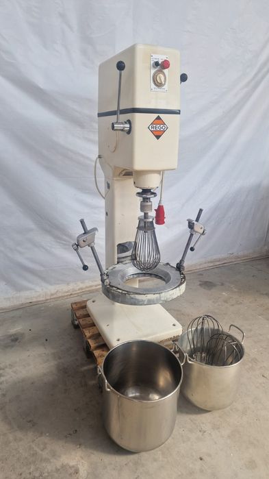 Немски сладкарски миксер Rego CM3