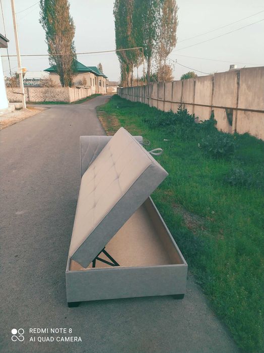 Yumshoq Krovat , Мягкий кроват