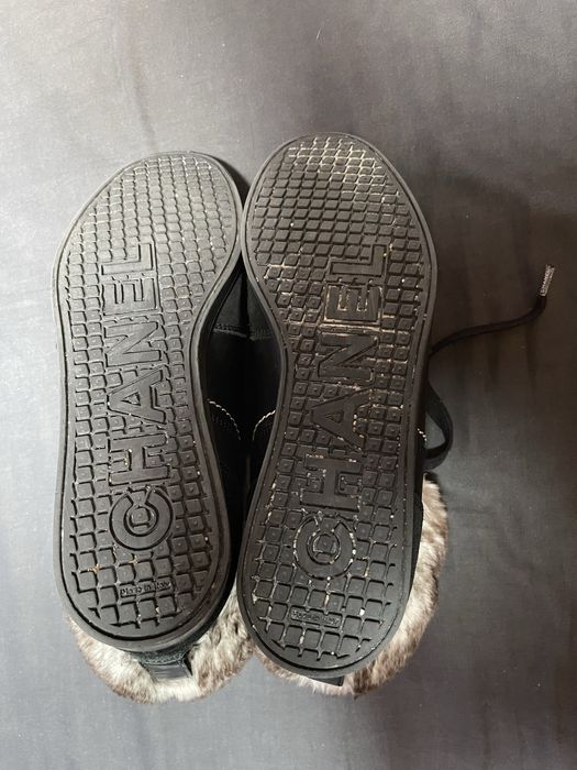 Bascheti / Ghete / adidasi Chanel originali 40 blana piele