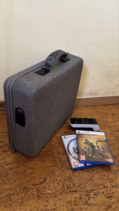 НОВ PlayStation 5 Slim (1TB) 2 джойстика и игри, станция за зареждане