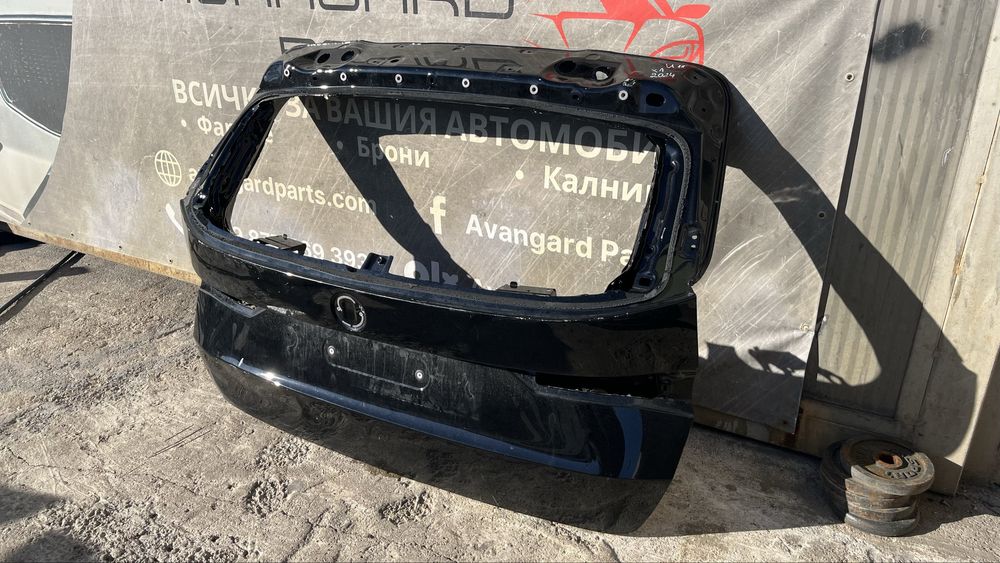 2 броя Багажна врата BMW X1 U11 (2015-2019)
