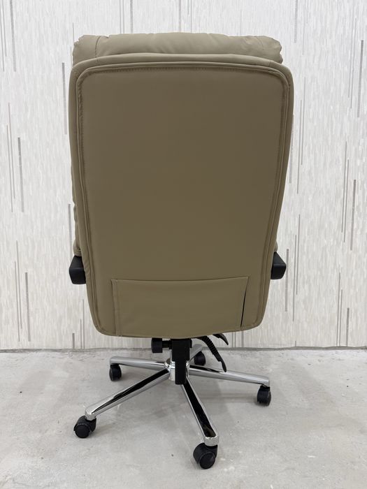 Продам мягкое кресло