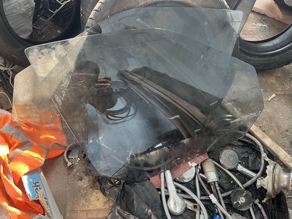 Продам боковые стеклы на приору ОБЖИГ