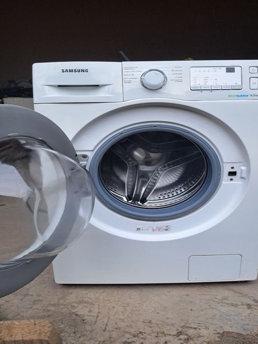 Samsung .Автомат кир ювиш машинаси  ишга яроксиз