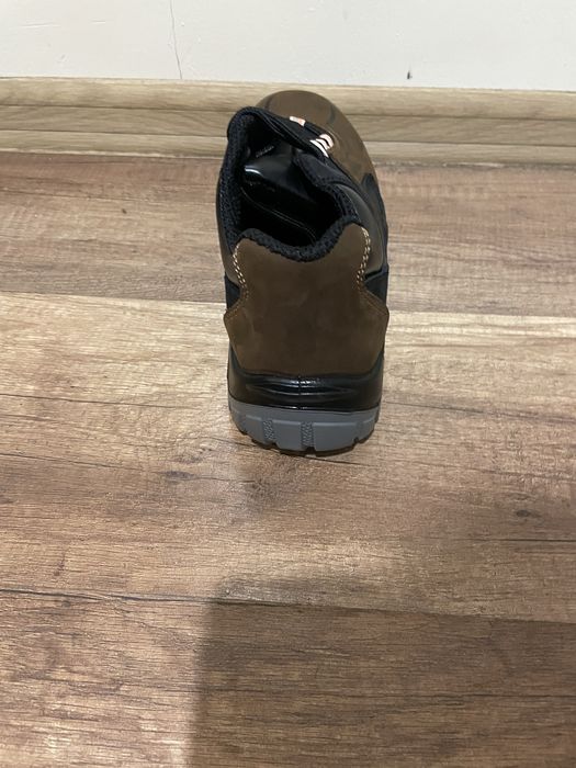 Pantofi de lucru safy work marimea 42, cu eticheta