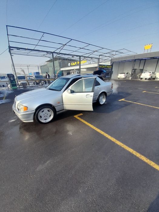 Мерседес С 180 газ документ ,автомат