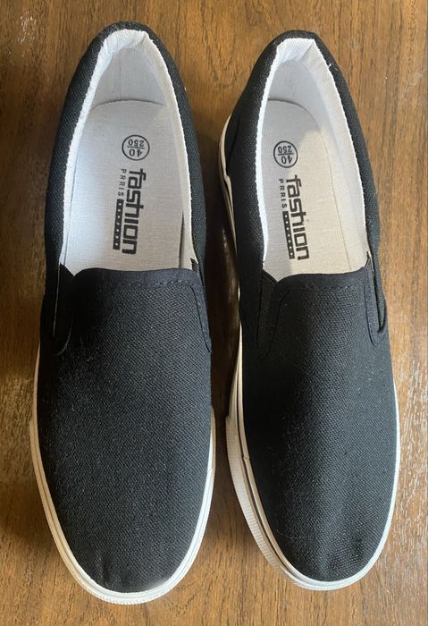 Продам слипоны черные, Новые! унисекс