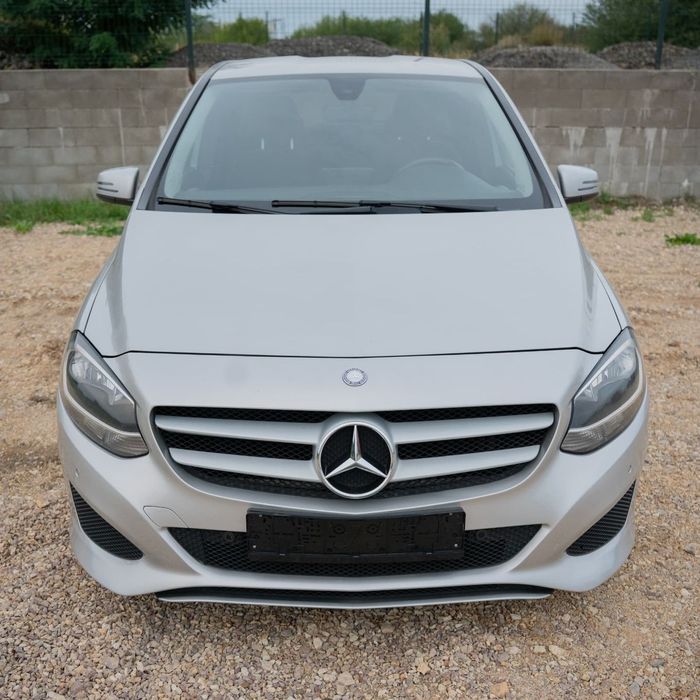 Mercedes-Benz B 180 Mercedes B180