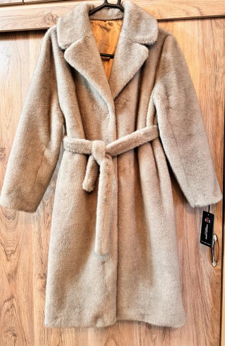 Эко-шуба 58 рр абсолютно новая