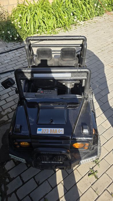 Продам детский   автомобиль