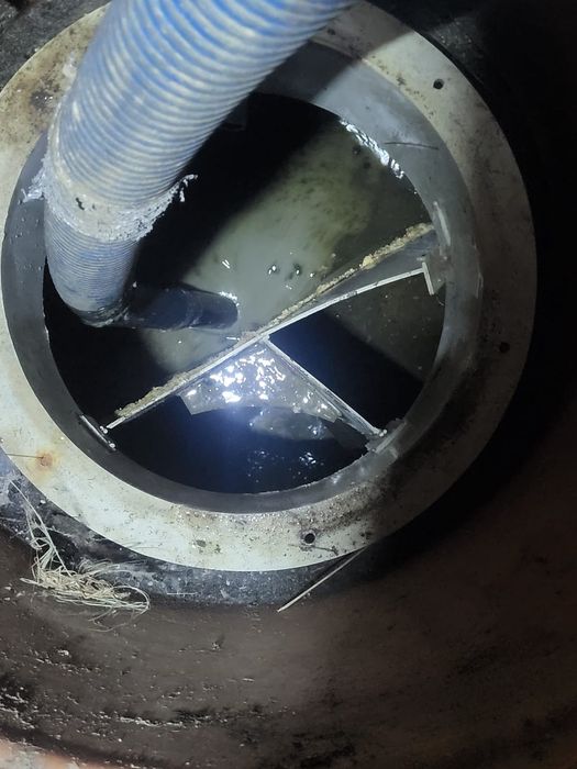 Desfundare si spalare canalizare cu jet de apa  Non-Stop