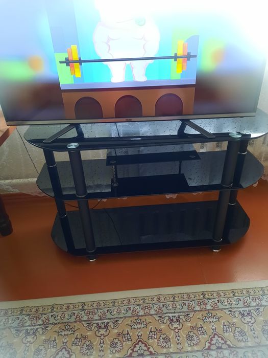 Продам тумбу для телевизора