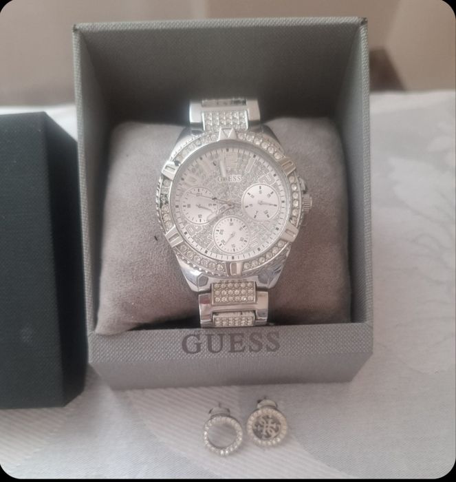 Дамски часовник Guess