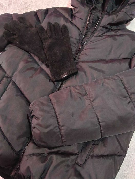 Детско яке за момче в отлично сьстояние, подарьк рькавици  Quechua