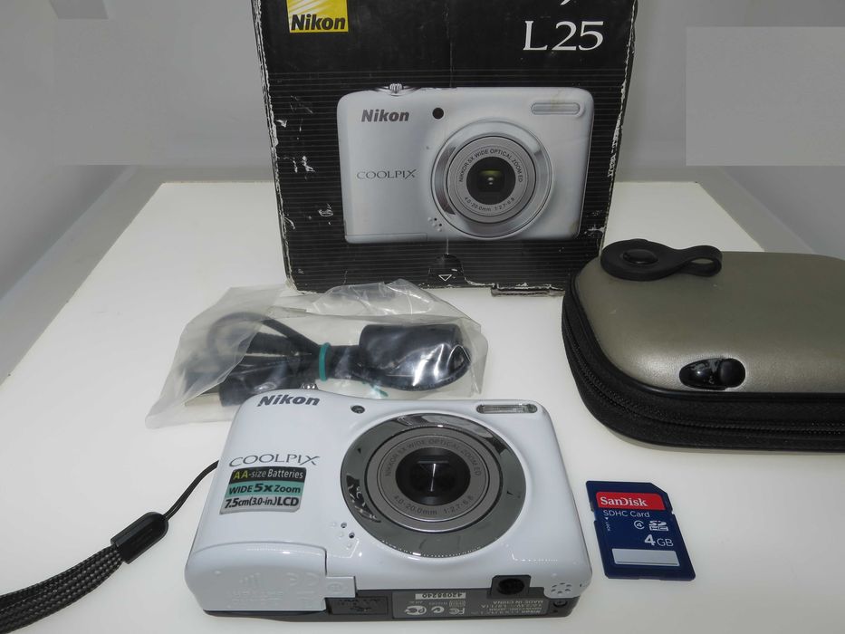 Nikon Coolpix L25 компактен цифров фотоапарат дигитална камера НОВ