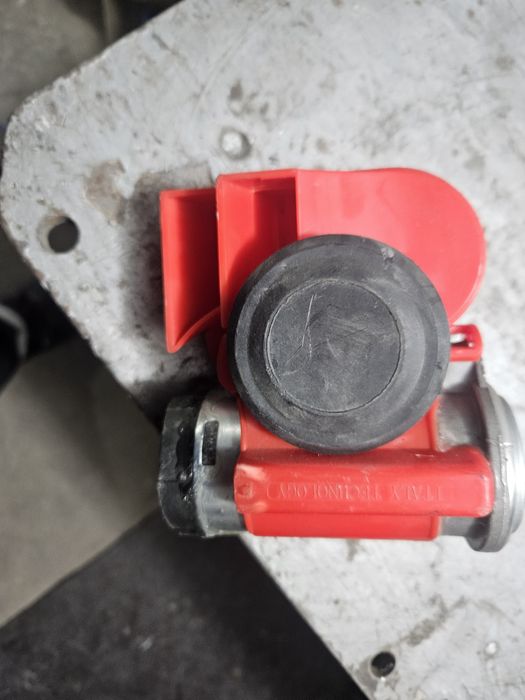 Продам сигнал 12В на автомобиль