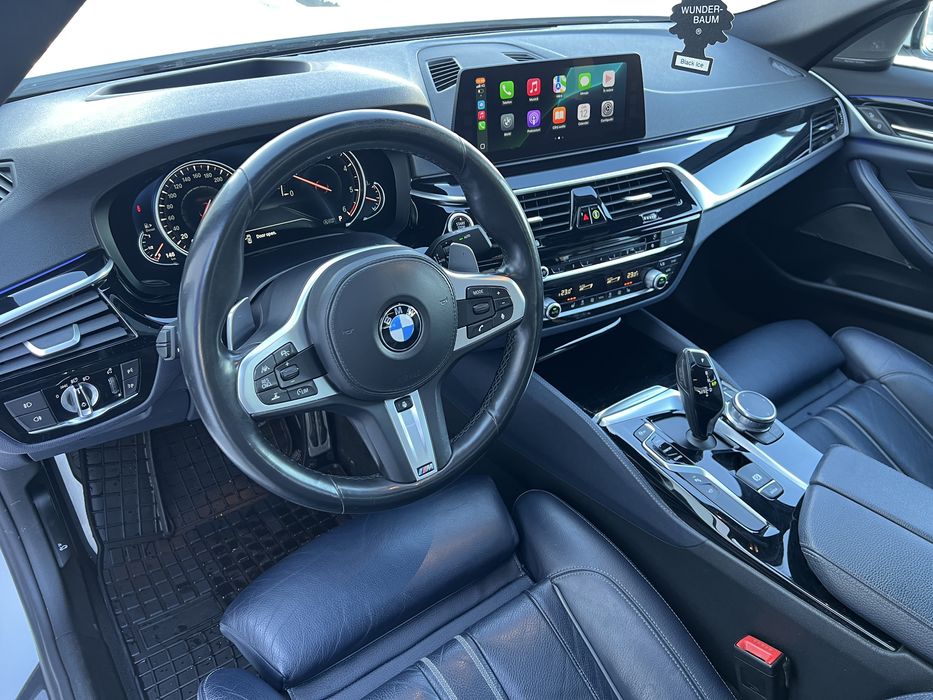BMW 520xD*G30M Pachet*Softclose*Distronic*Cam360*Harman*HeadUp*Gesture