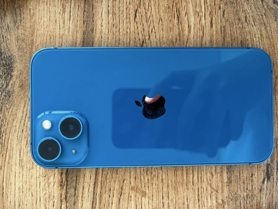 Iphone 13 в хорошем состояний
