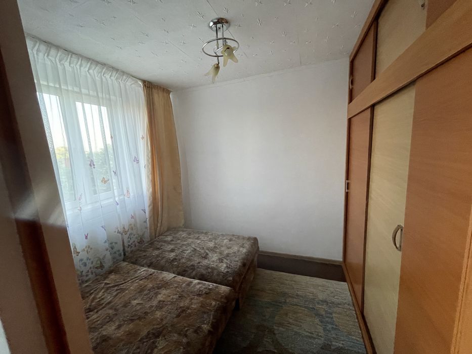 Inchiriez apartament 3 camere