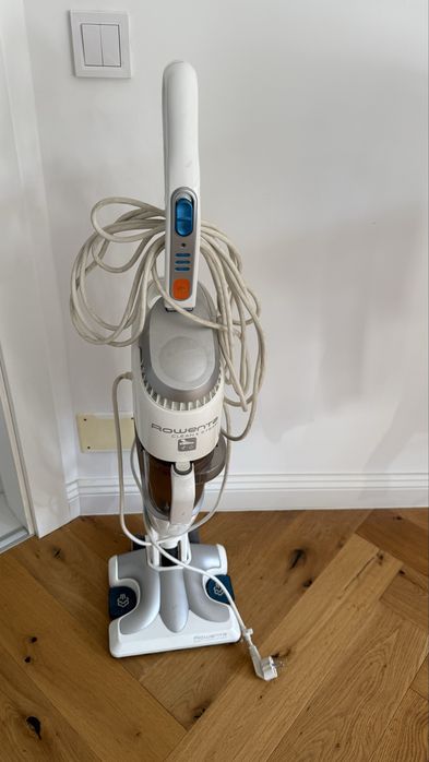 Aspirator Rowenta Vertical cu Abur