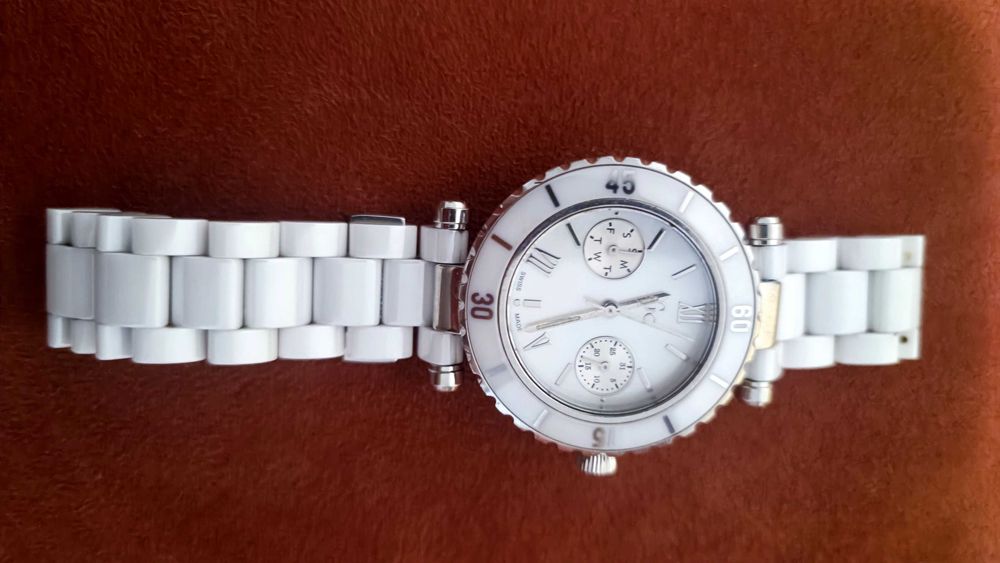 Дамски часовник Guess Collection