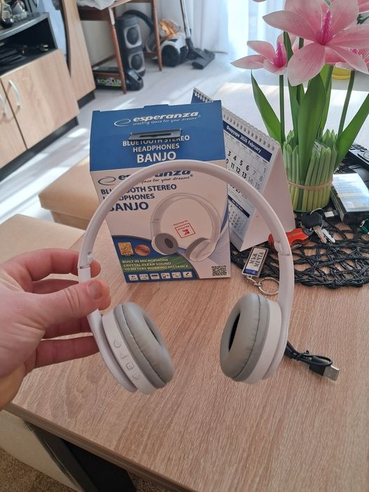 продавам слушалки за bluetooth