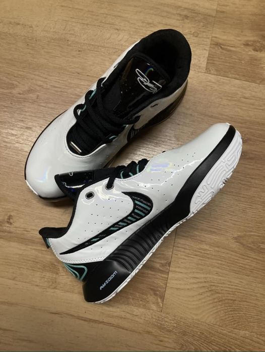 Nike LeBron XXI \ Conchiolin