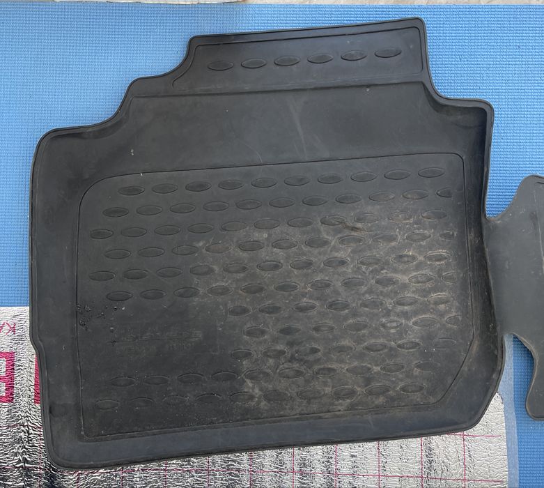 Полики Киа Серато