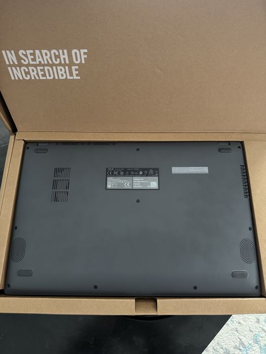 Laptops ASUS Vivobook AMD