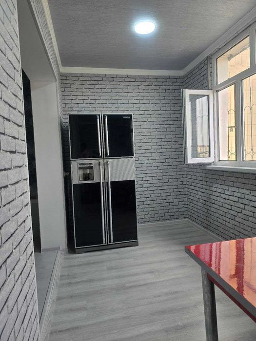 Продается  4-x комнатная квартира