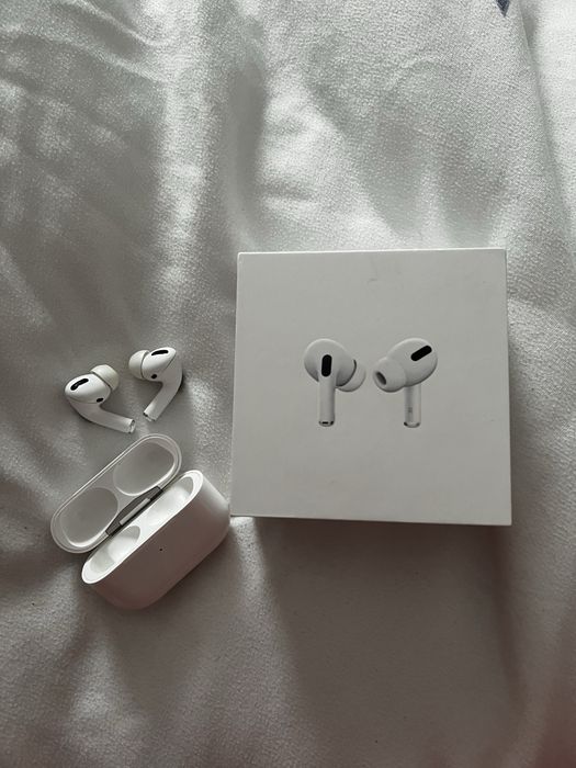 AirPods Pro (2019)