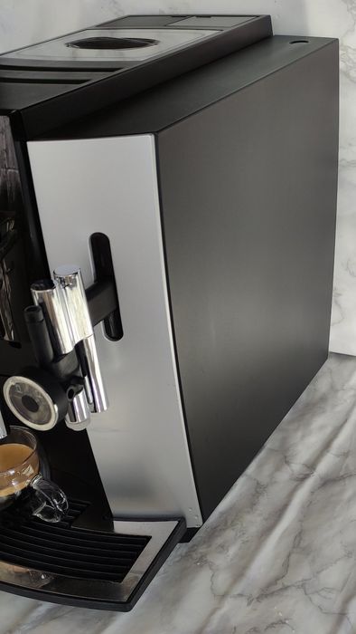 Кафеавтомат Jura E8